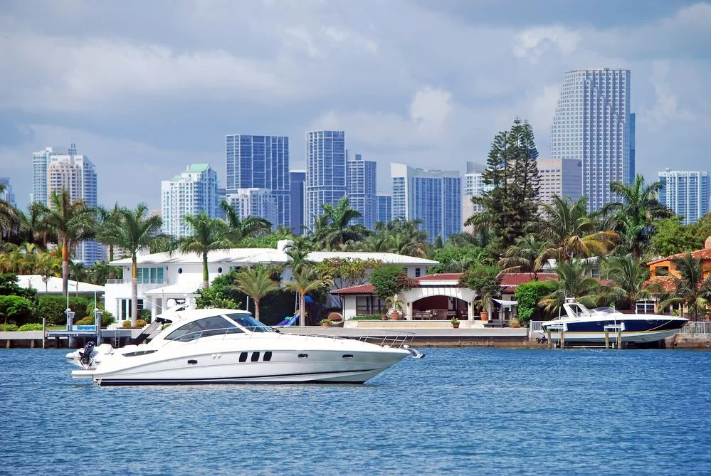 Miami Beach Intercoastal Waterway View Yate in Miami Shores