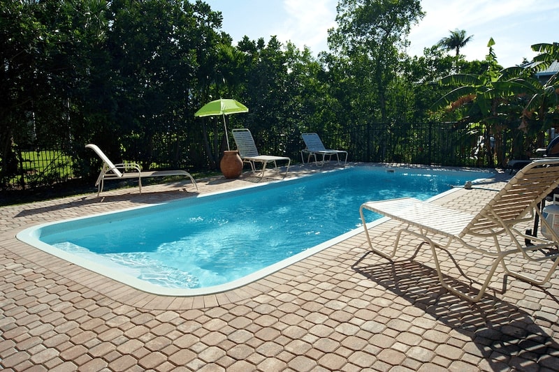 Right Pool Deck Pavers