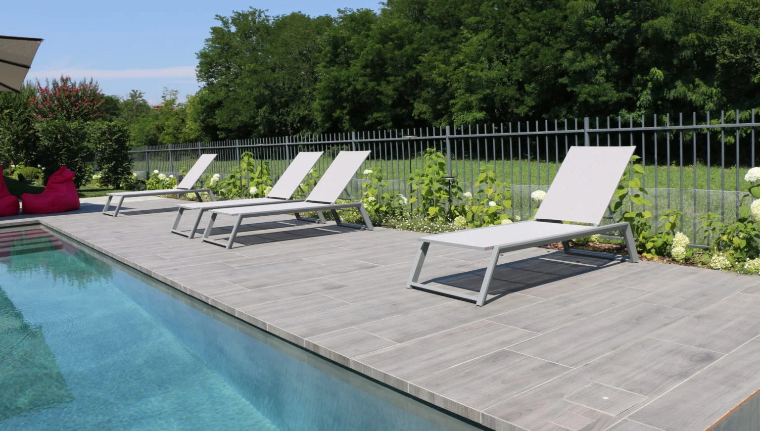 outdoor porcelain pool deck paver