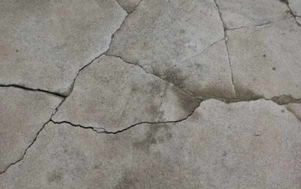 Signs Concrete Damage
